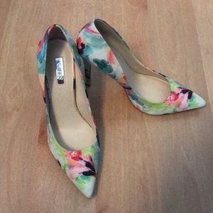 4 inch floral Guess Heels